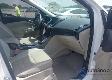 2014 Ford Escape Titanium z USA, uszkodzony, nr VIN 1FMCU0J91EUA81925